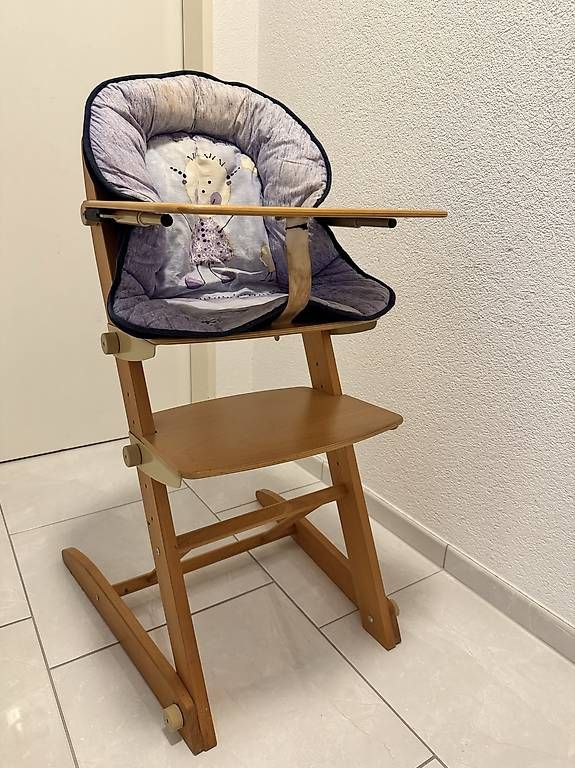 Hochstühle: Kindersitz mit Sitzkissen – Gebraucht aus Berikon von Pmhb 1