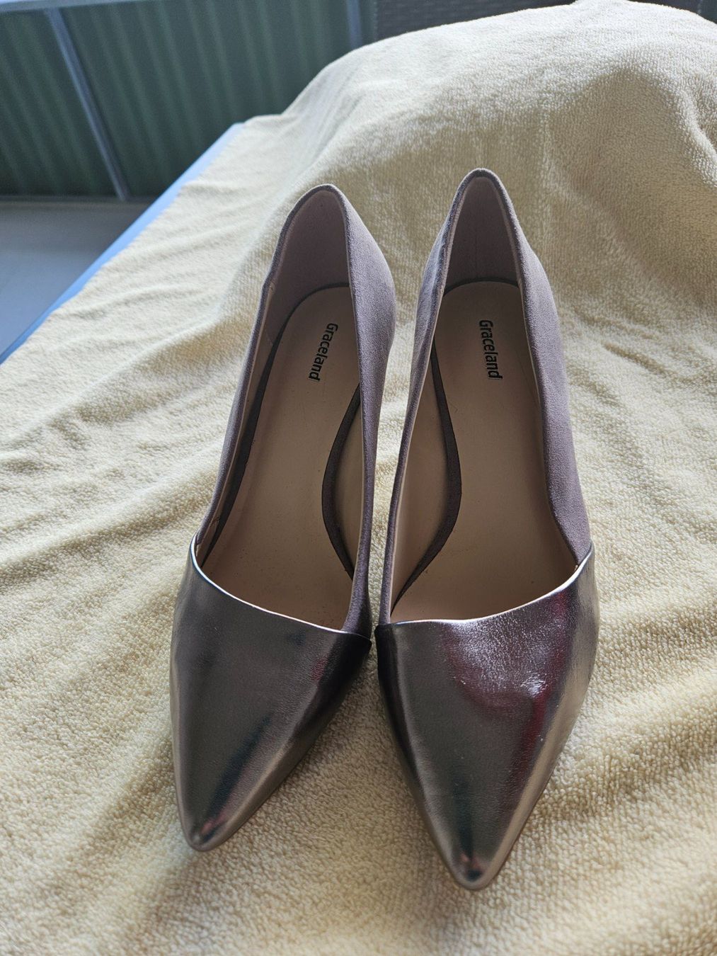 Graceland Damenschuhe: Pumps Marke Graceland – Gebraucht aus Basel von wurzelstein