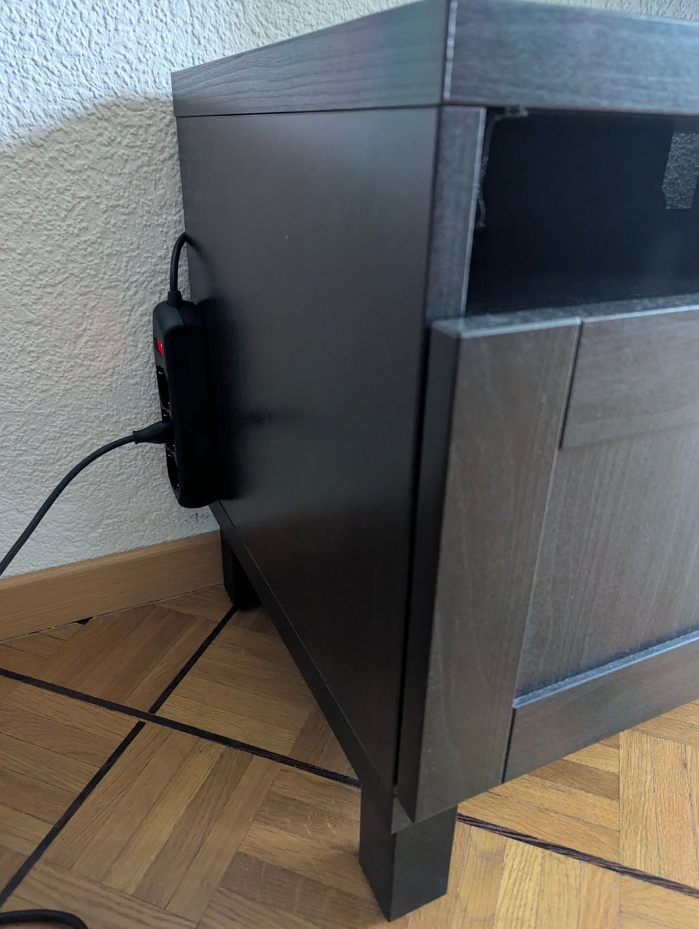 Ikea Mobili TV: IKEA Besta TV - Black, 180cm width - Used – Usato da Fribourg venduto da balzabalza 1