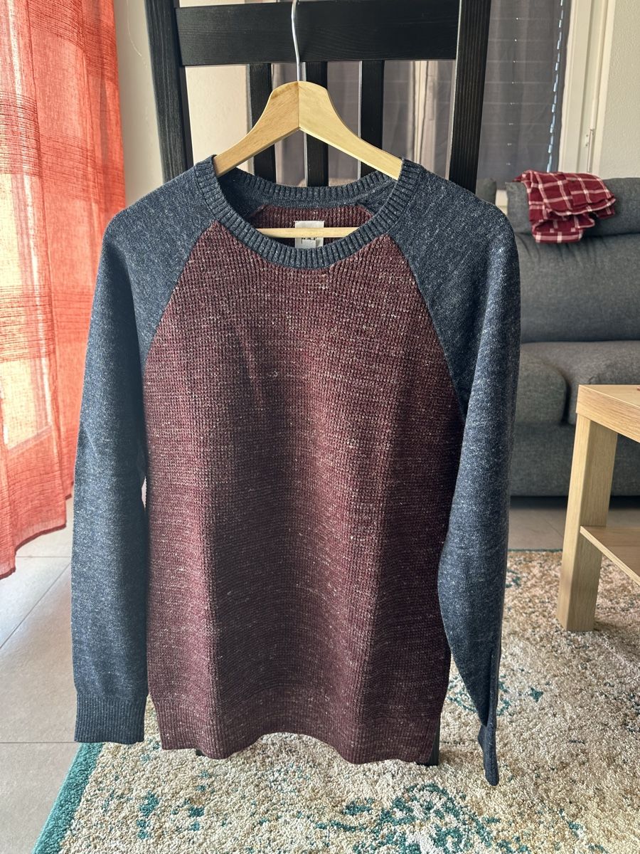Maglioni & Felpe: Men's Fall Fashion:  Zara & Gap – Nuovo (secondo la descrizione) da Neuchâtel venduto da fil_b9lm 4