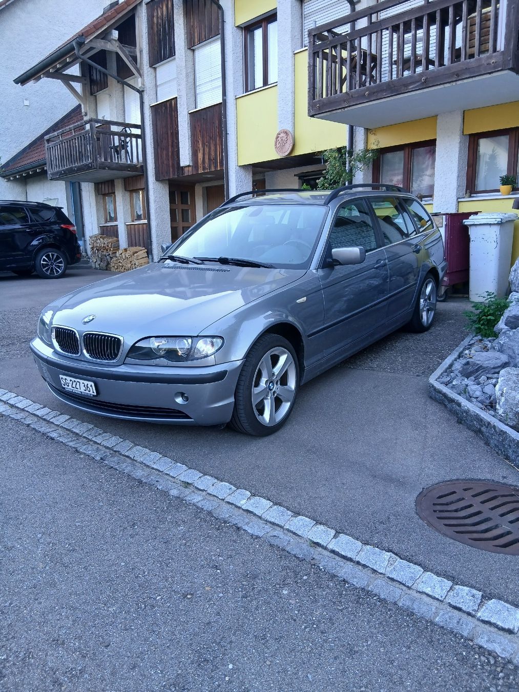 BMW Automobili: BMW 325Xi E46 – Difettoso da Gähwil venduto da stilli11 7