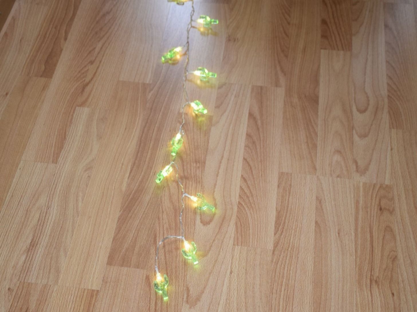 Ghirlande e barre luminose: Lichterkette mit 10 Led Kaktus – Nuovo e nell'imballaggio originale da Wetzikon ZH venduto da Wetzicardo25 1