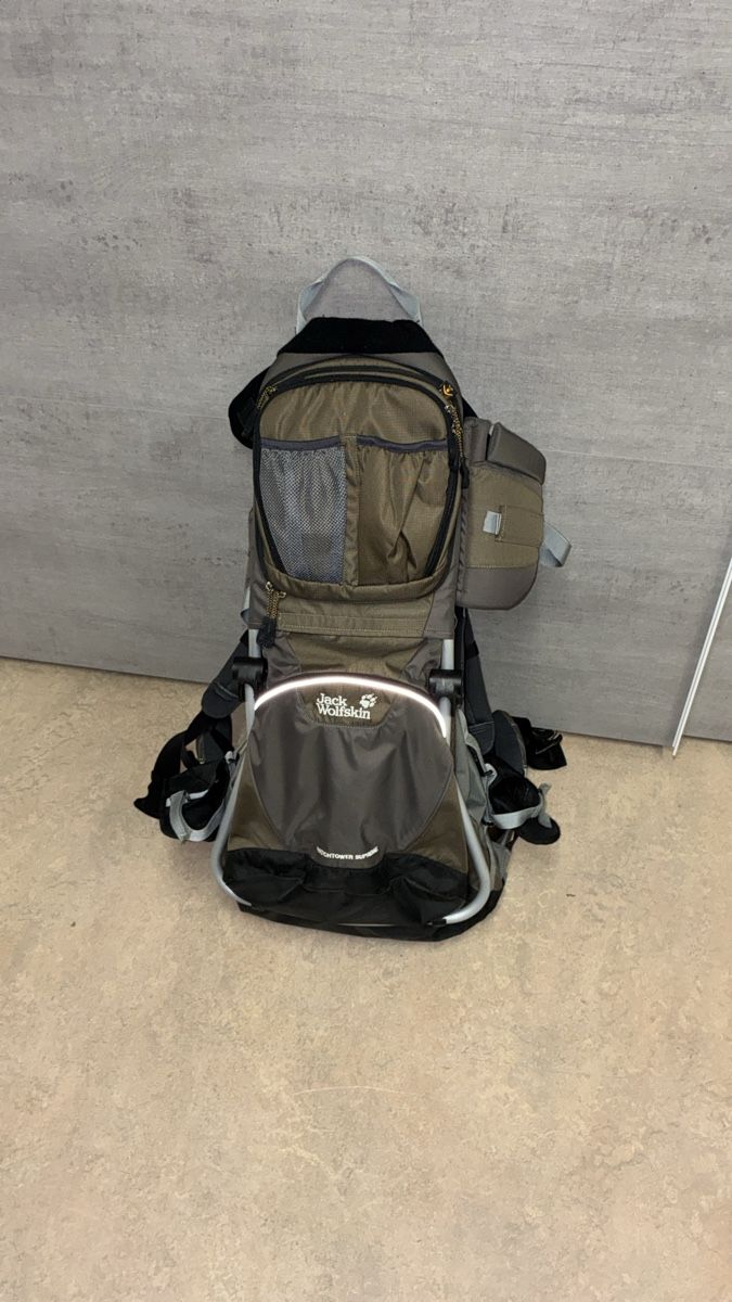 Jack Wolfskin Rucksäcke: Kindertragewanderrucksack - Jack Wolfskin – Gebraucht aus Däniken SO von oliboli04