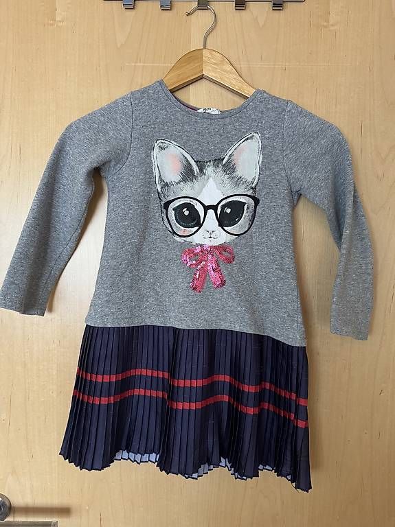 Lotti & Set di vestiti: Kleider 110 / 116 Set 5 Stück Kleid – Usato da Eiken venduto da olegiko 1