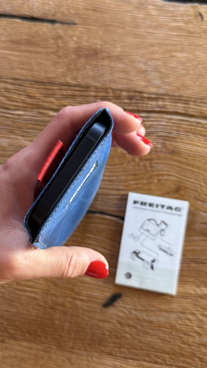 Freitag Borse: Freitag Smartphone Case – Nuovo (secondo la descrizione) da Zürich venduto da eli_t8nw 3
