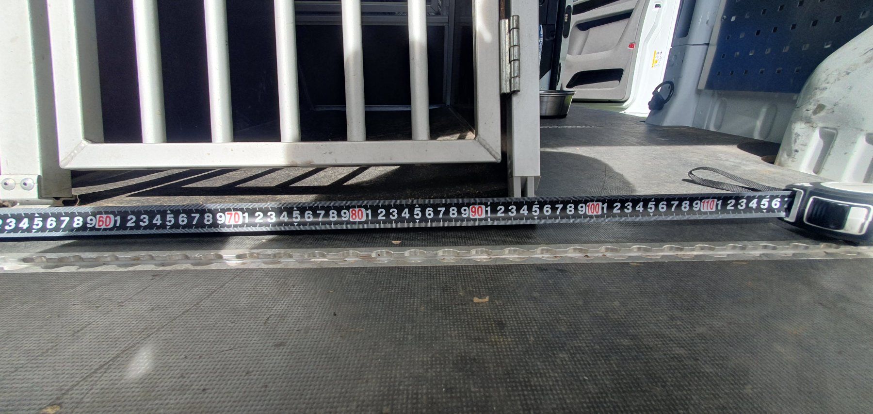 Käfige, Transport & Sicherheit: Hundedoppelbox fürs Auto – Gebraucht aus Uster von lar_z9pv 3