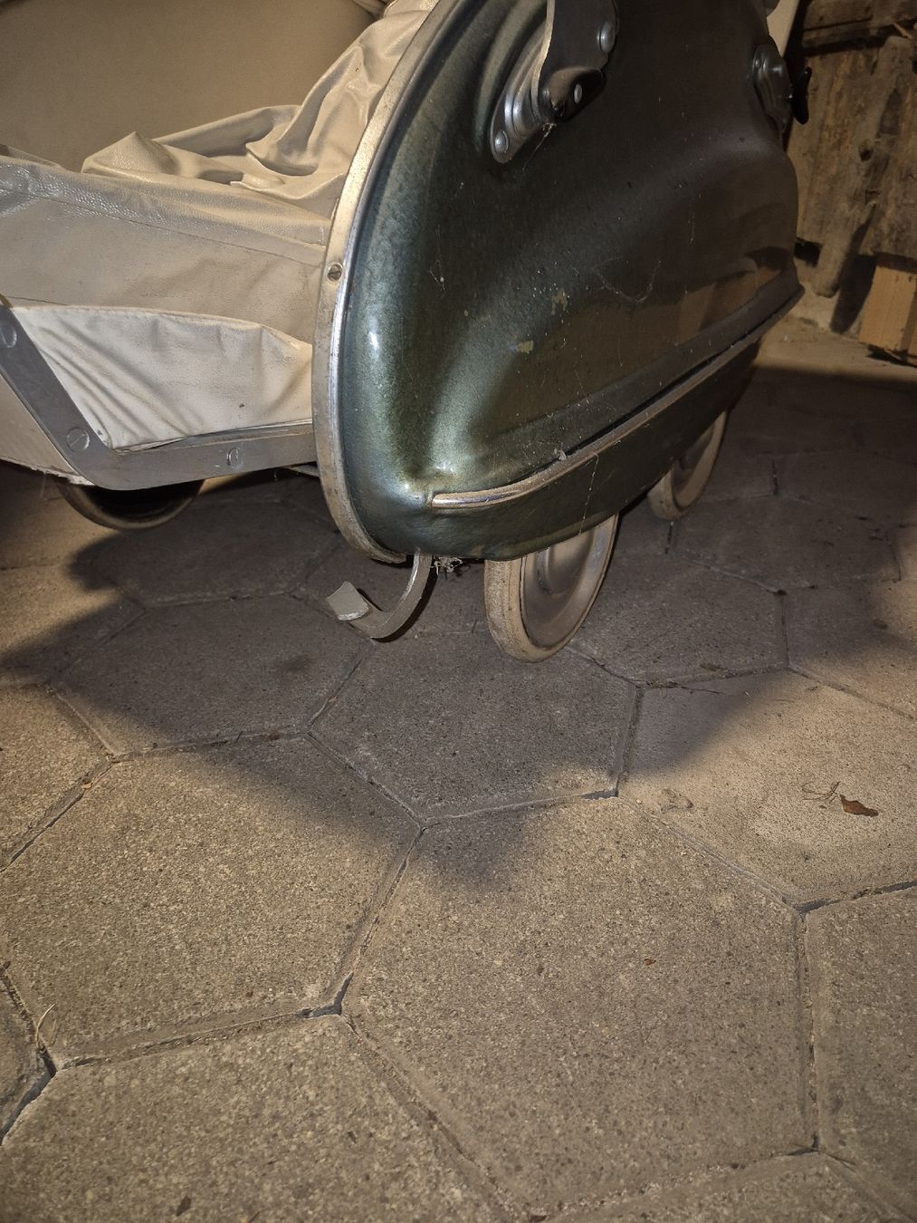 Carrozzine: Retro Kinderwagen Record Super Erika – Usato da Nottwil venduto da pfl_65bg 8