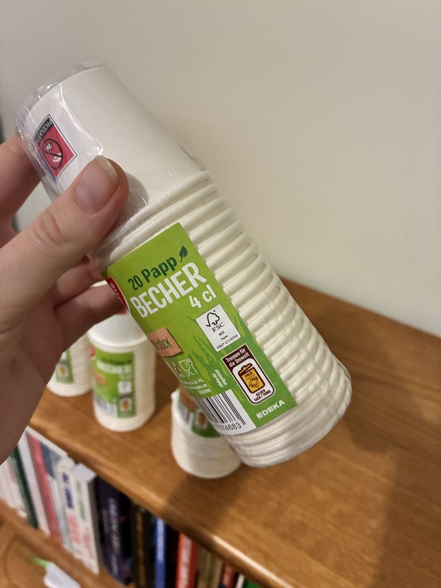 Tazze: Paper Cups, 4ml&100ml 70 Stück Summer Drinks! – Usato da Untersiggenthal venduto da mic_ksv9 1