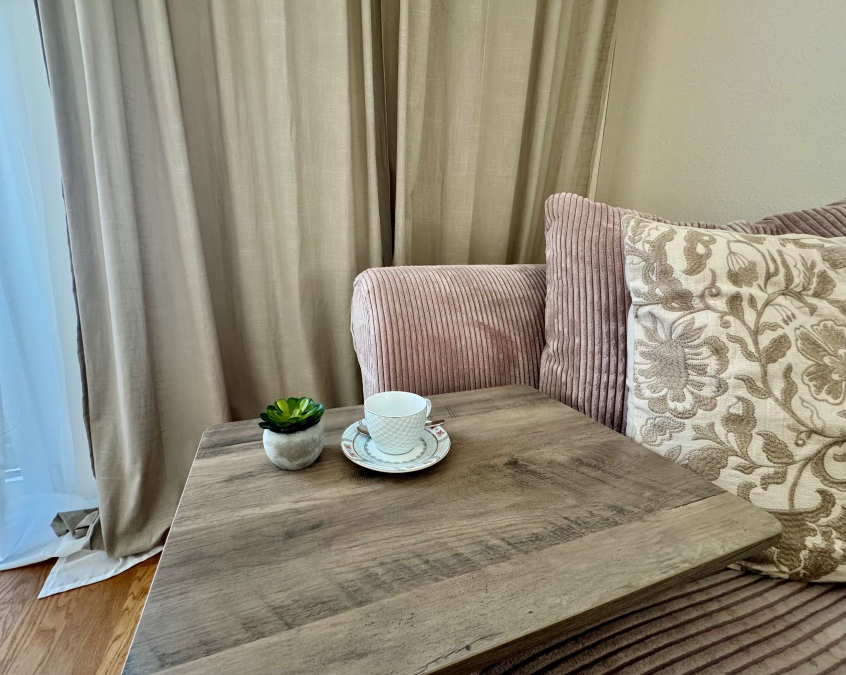 Tische: Beistelltisch – Neu (gemäss Beschreibung) aus Horgen von st2606 3
