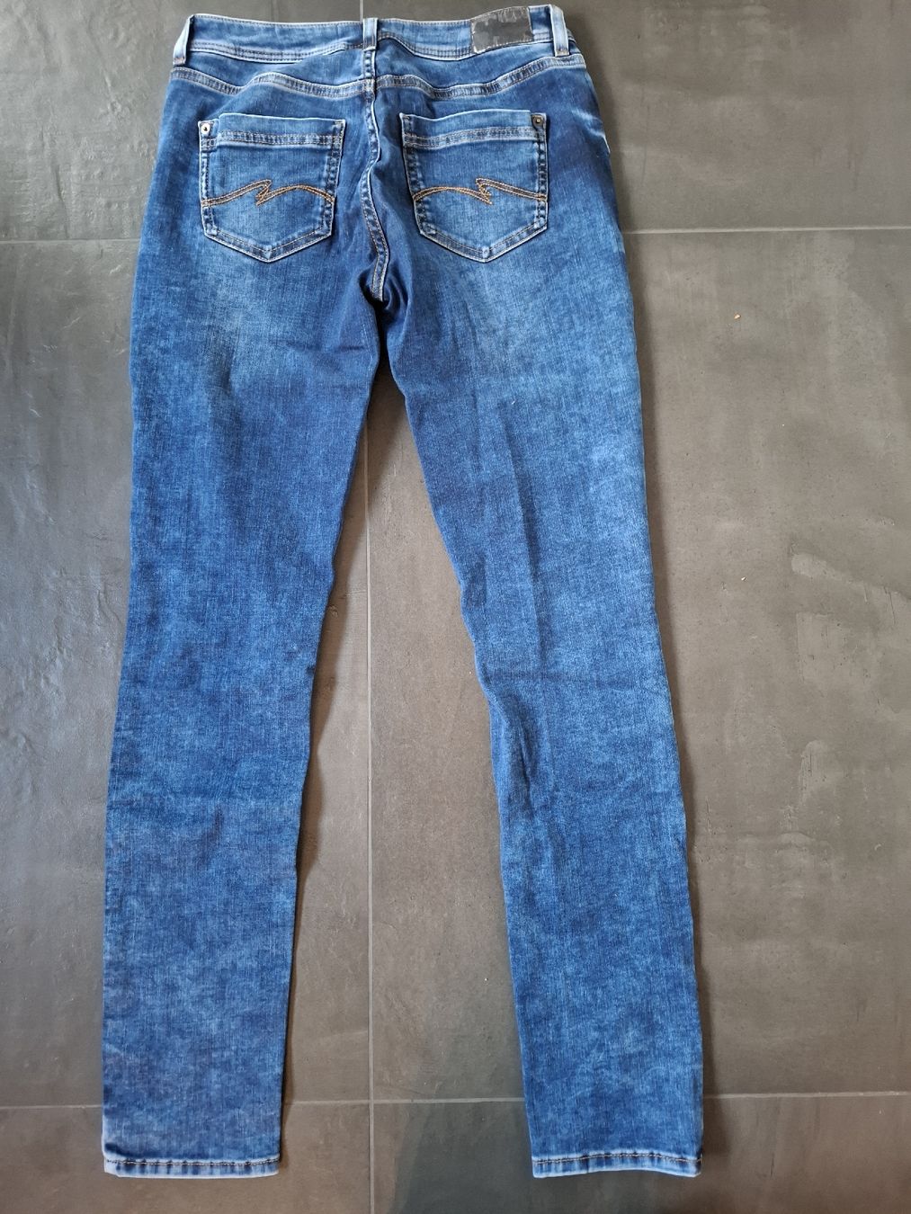 Jeans: Jeans "Street one" Gr. 29 – Usato da Nänikon venduto da Graceful 4