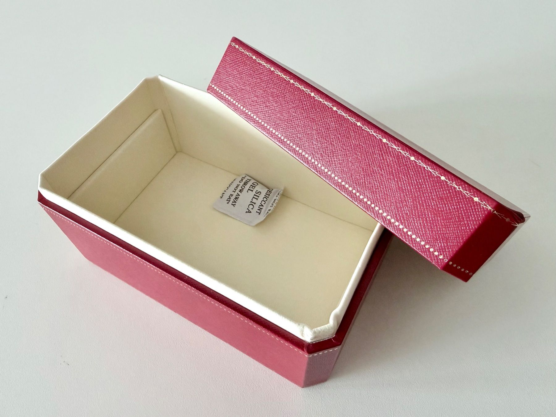 Cartier Portagioie: CARTIER-Paris original rectangular box, Ref. CRCRM00049 – Usato da Mont-sur-Lausanne venduto da vmi_ym5l 3