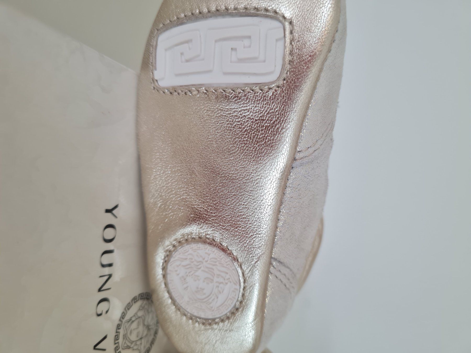 Versace Scarpe per ragazzi: YOUNG VERSACE BABY SCHUHCHEN GR:18 – Nuovo (secondo la descrizione) da Steg im Tösstal venduto da goldlionfree 8