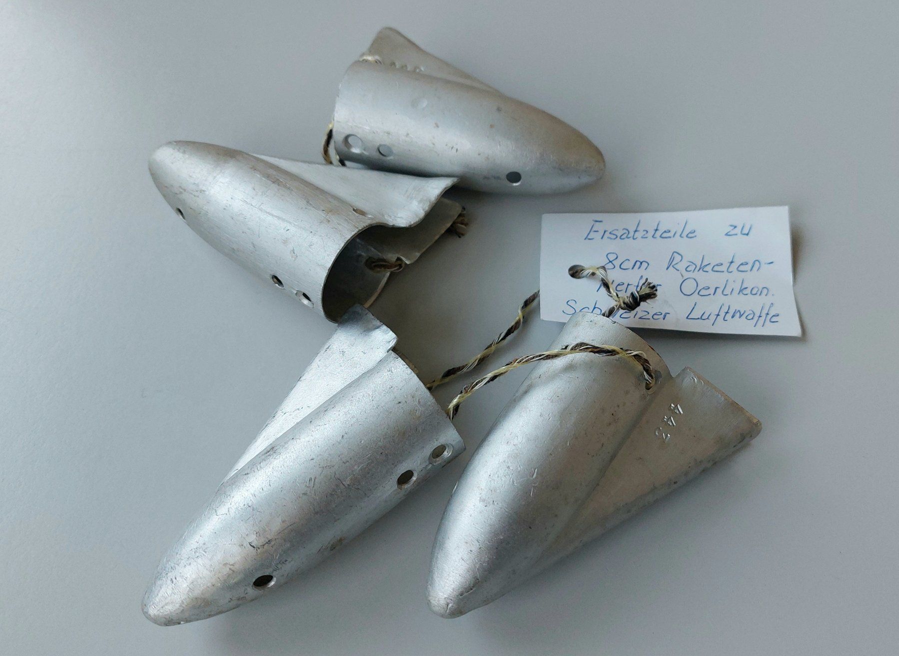 Oerlikon Tutte le macchine: Ersatzteile Oerlikon 8cm Werfer / Luftwaffe – Usato da Brütten venduto da Tempest4 1
