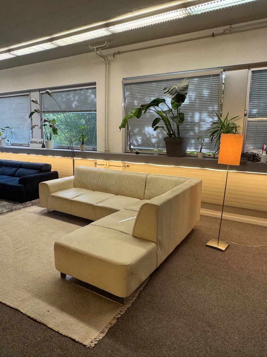 Sofas: Ecksofa aus Echtleder mit longchair creme – Gebraucht aus Fehraltorf von Sofalab.swiss 5