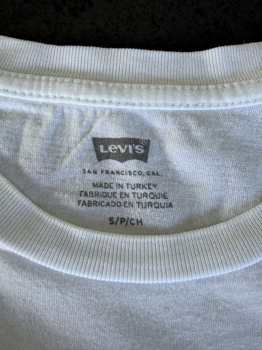 Levi's T-shirt: Levis T-Shirt – Nuovo (secondo la descrizione) da Frümsen venduto da laura002 2