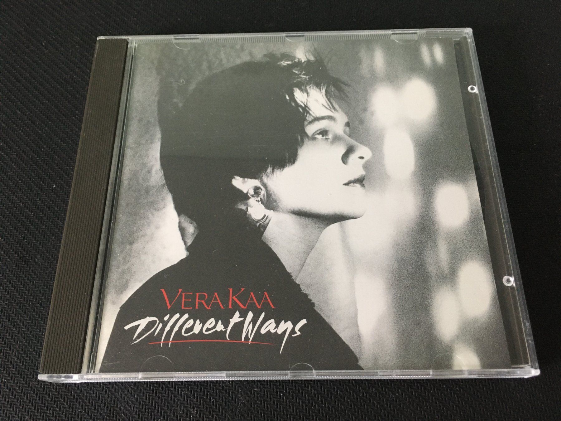 CD: Vera Kaa - Different Ways -CD- – Usato da St.Gallen venduto da MedienJoe
