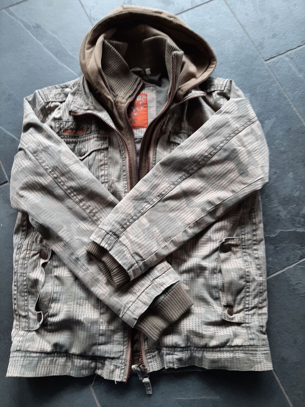 H&M Giacche & Cappotti: Kinderjacke mit Kapuze, Gr. 152 – Usato da Lüsslingen venduto da smilie2