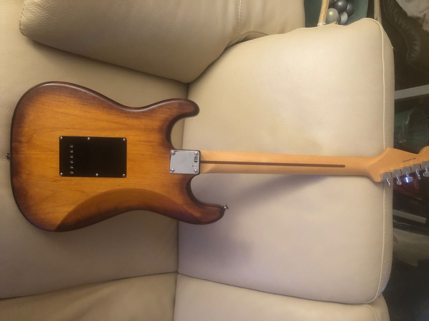 Fender Strumenti musicali: Fender Stratocaster USA 2014 – Nuovo (secondo la descrizione) da Yverdon-les-Bains venduto da joa_6hbx 5