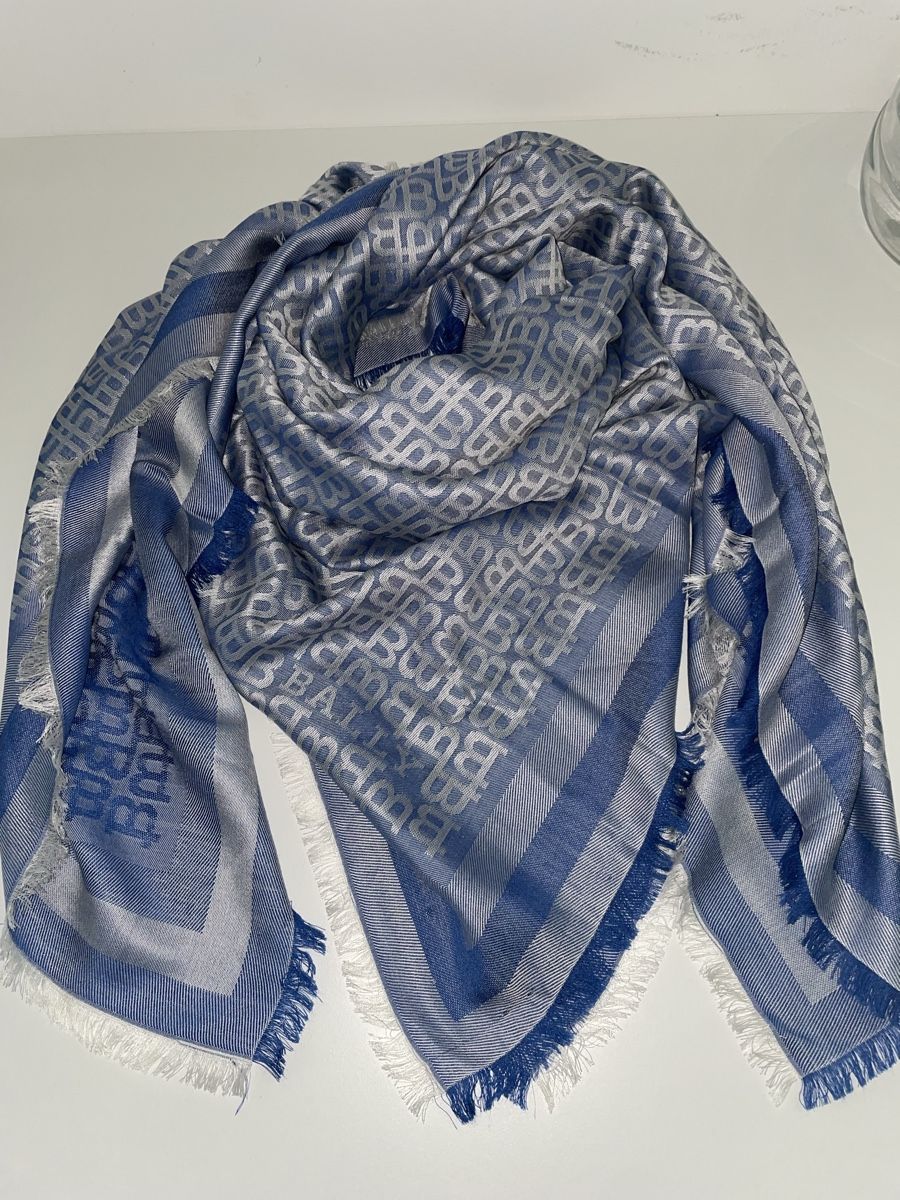 Bally Foulard & Sciarpe: Bally scarf 65%Silk and 35%Wool mix – Nuovo (secondo la descrizione) da Comano venduto da alice_x26x