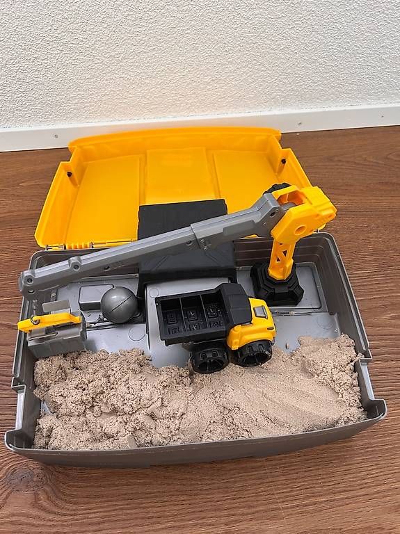 Giocattoli: Baustelle mit kinetischem Sand neuwertig – Nuovo (secondo la descrizione) da Selzach venduto da lua_22sv