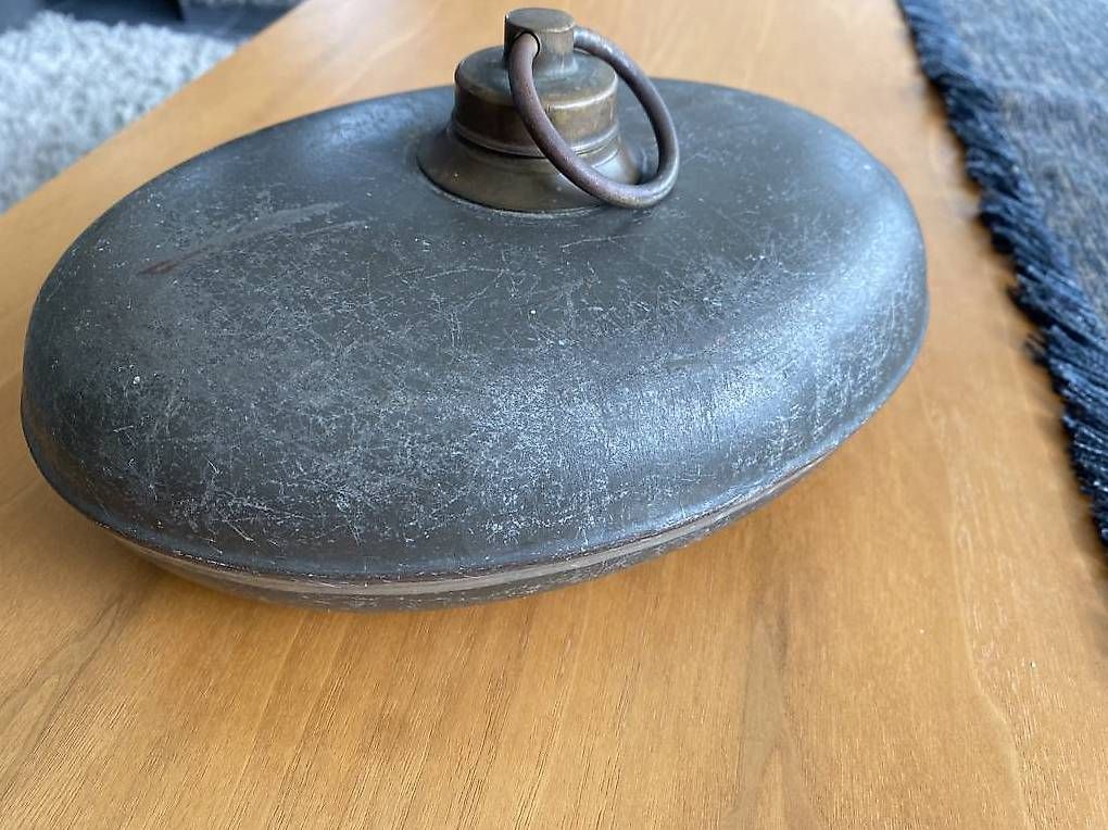 Autres appareils anciens: Alte, antike Eisen-Bettflasche – D'occasion à Lüchingen par ebkaufsuche