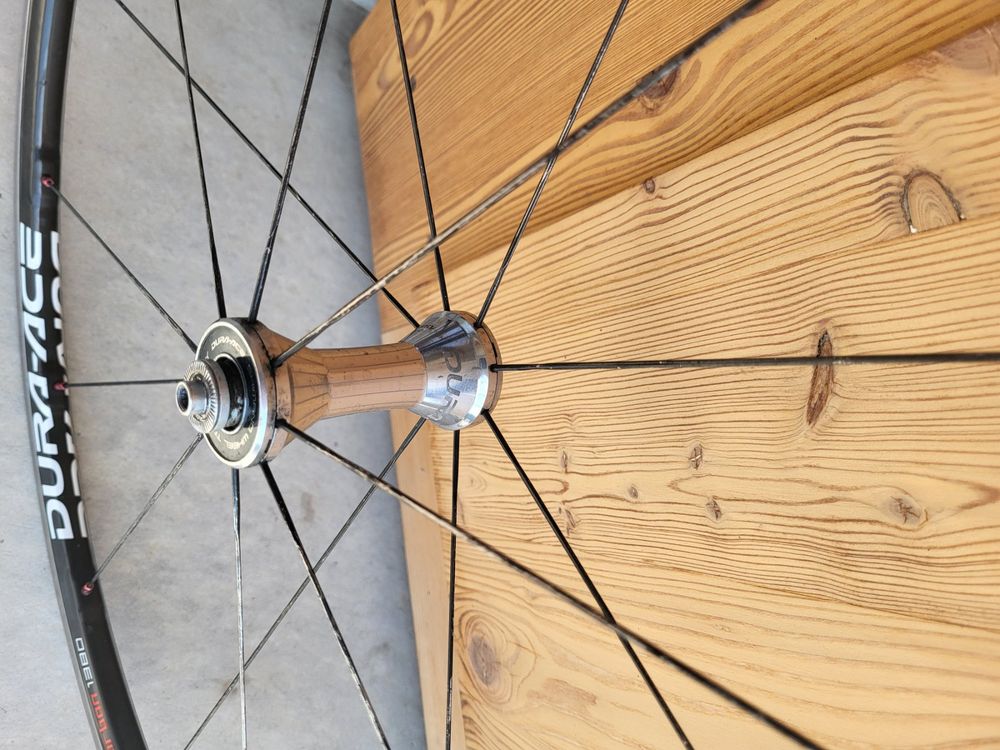 Vélo Route Reconditionné Pinarello Dogma F Shimano Dura Ace Di2 12V Fulcrum Racing Zero 55 Freinage Disque Rouge reconditionné