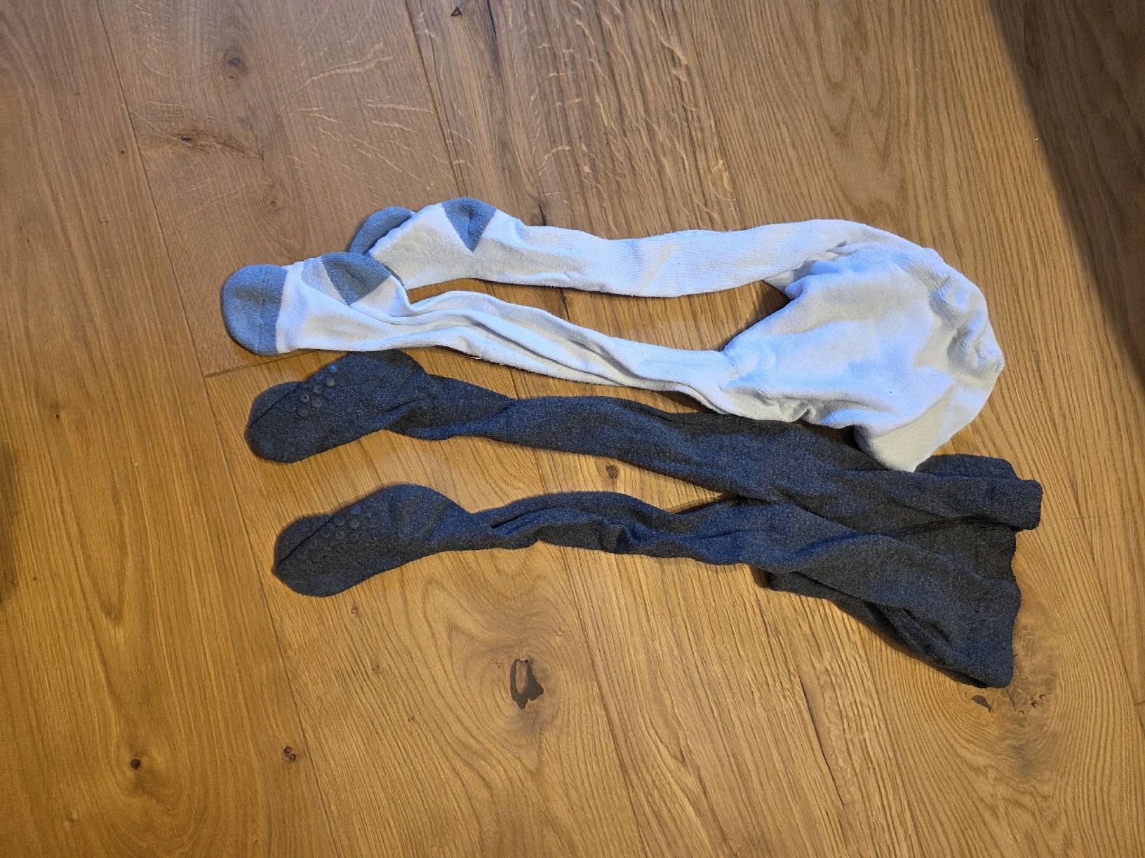 Collants & Leggings: Strumpfhosen gr 86/92 – D'occasion à Eschenz par Carmenr93 1