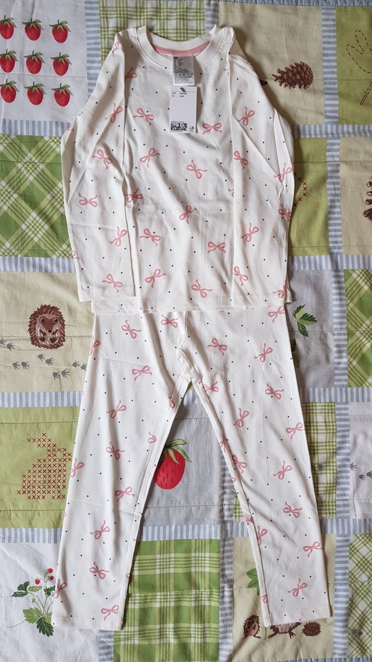 H&M Pyjamas & Ähnliches: Neues Pyjama H&M Gr.110/116 – Neu und originalverpackt aus Luzern von silvermoon12 1