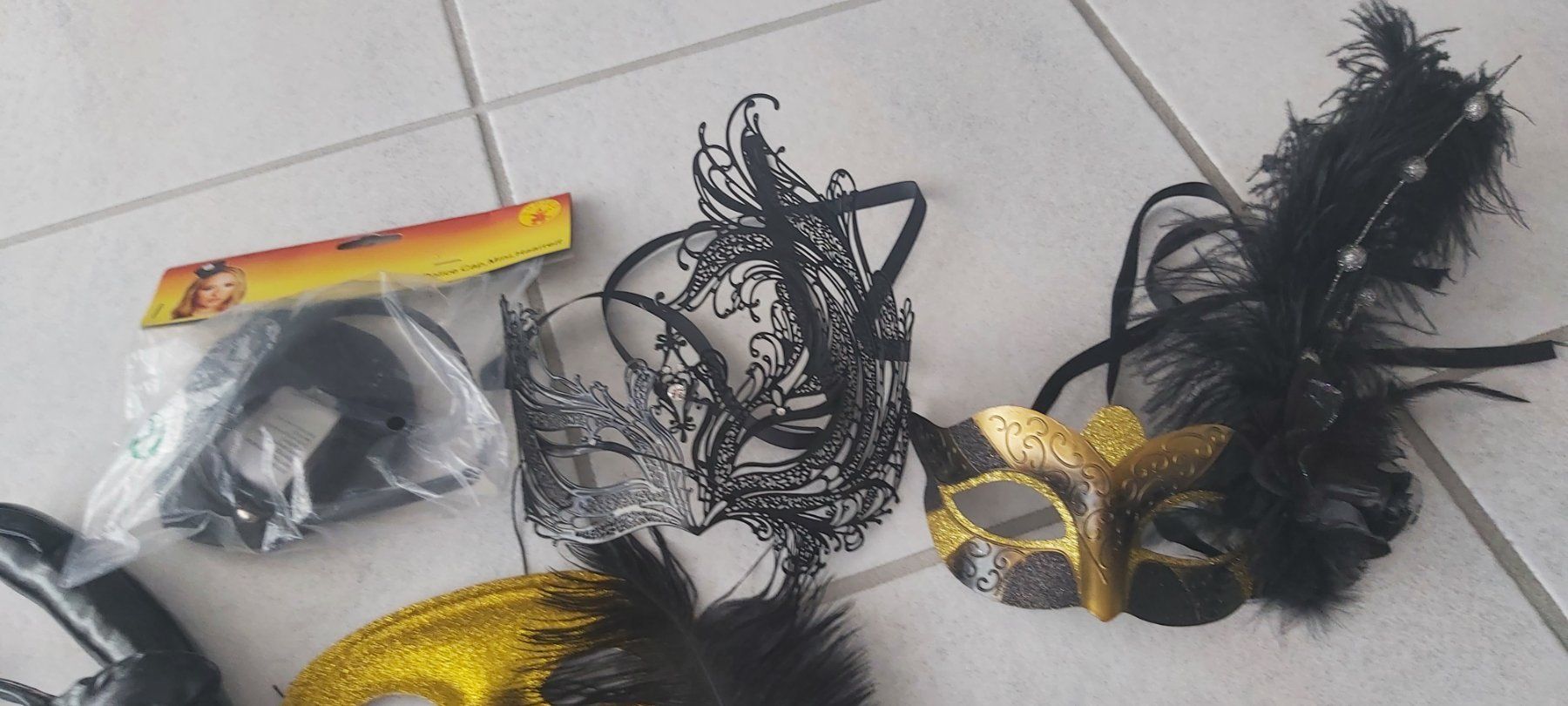 Masken: Masken-Set – Neu (gemäss Beschreibung) aus Schwarzenbach SG von mel_s6jj 1