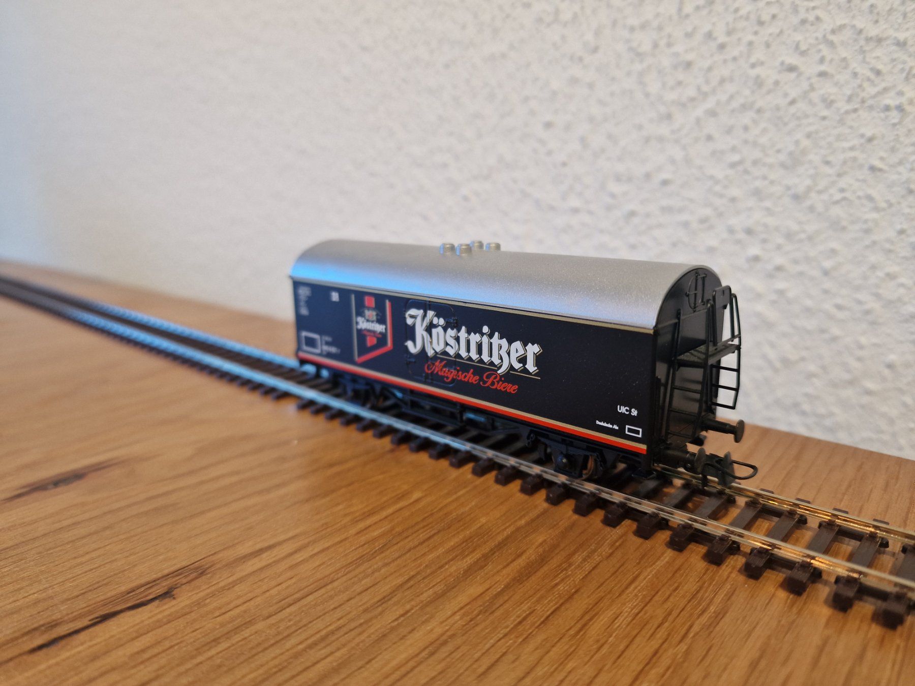 Roco Trains électriques: DR Bierwagen H0 – D'occasion à Matten b. Interlaken par lor_hr9w 2