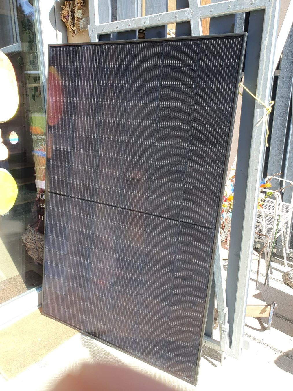 Panneaux solaires: solar panel and inverter – D'occasion à Horgen par shakasaki