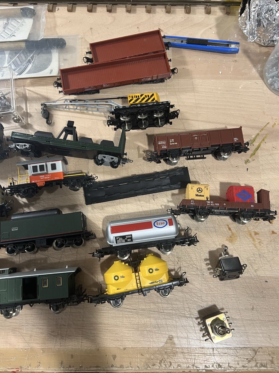 Modelleisenbahnen: Div Wagen Lima  – Gebraucht aus Dübendorf von Troggy 2