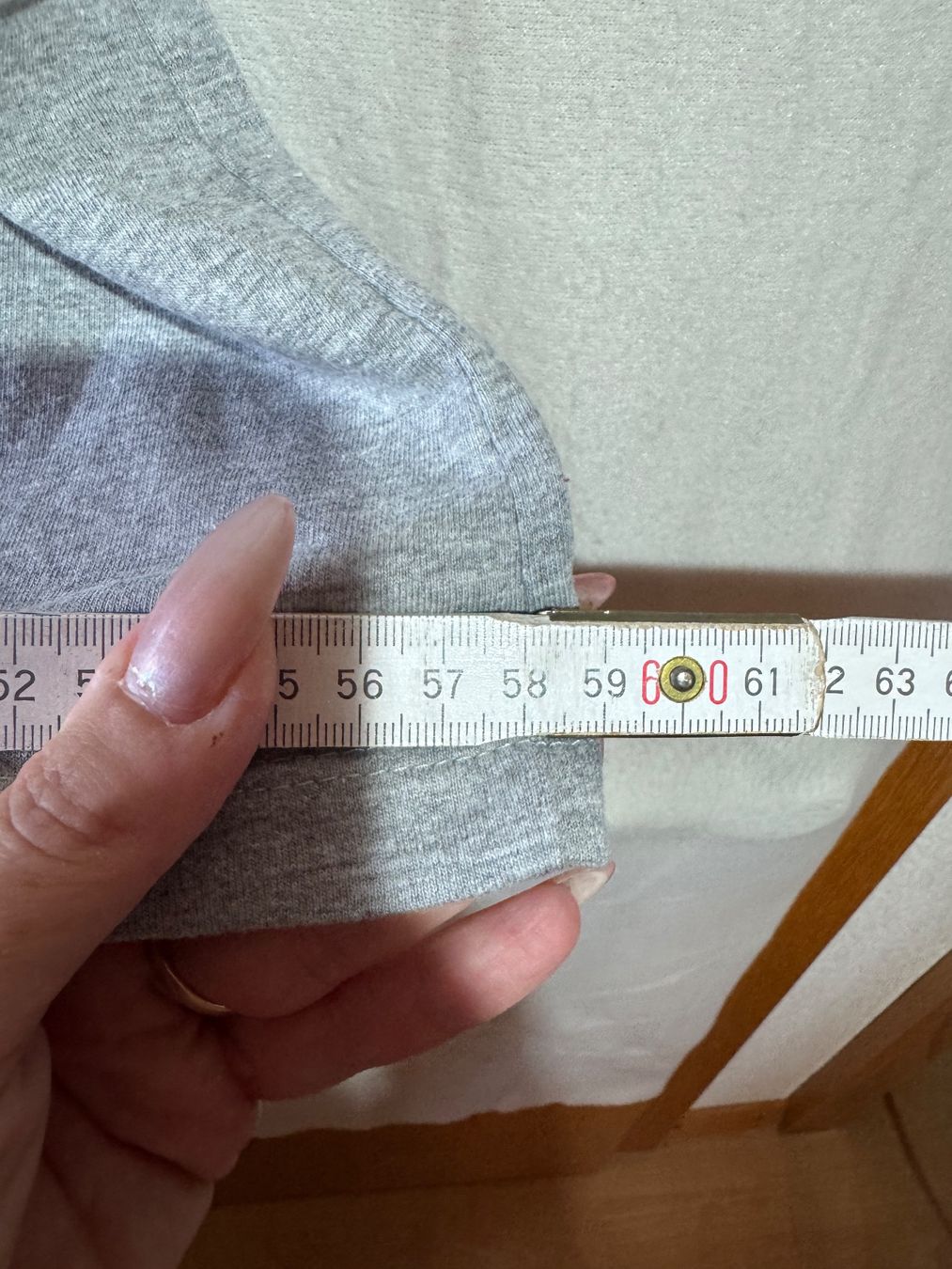 T-Shirts: Graues T-Shirt ca. Gr. L – Gebraucht aus Grosswangen von second_hand_dress 6