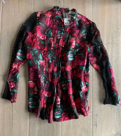 🌺 Blouse Sandro taille 2 – Élégante et raffinée 🌺