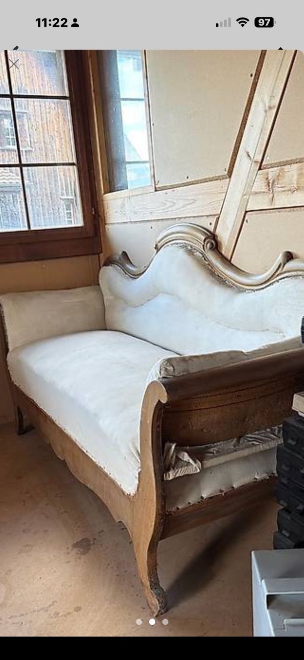 Sofas: antikes Sofo, renovationsbedürftig... – Defekt aus zollikon von thomaskaelin7 1