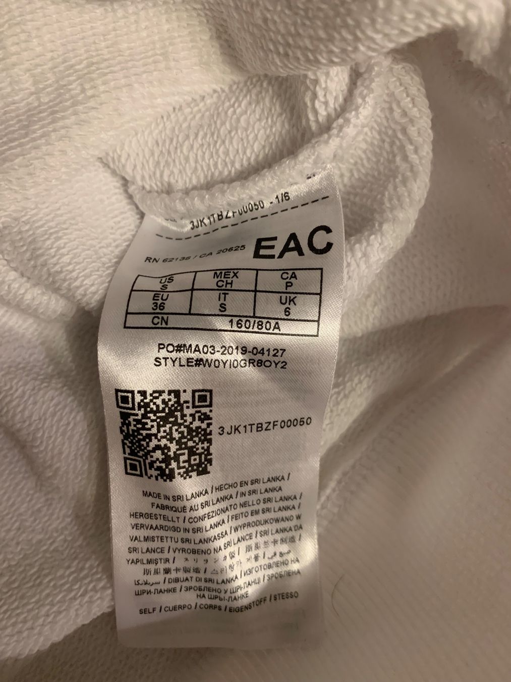 Guess Pullover & Sweatshirts: Damen Kurzpulli weiss GUESS, Grösse S – Gebraucht aus Rosshäusern von MiJoDoOl 4