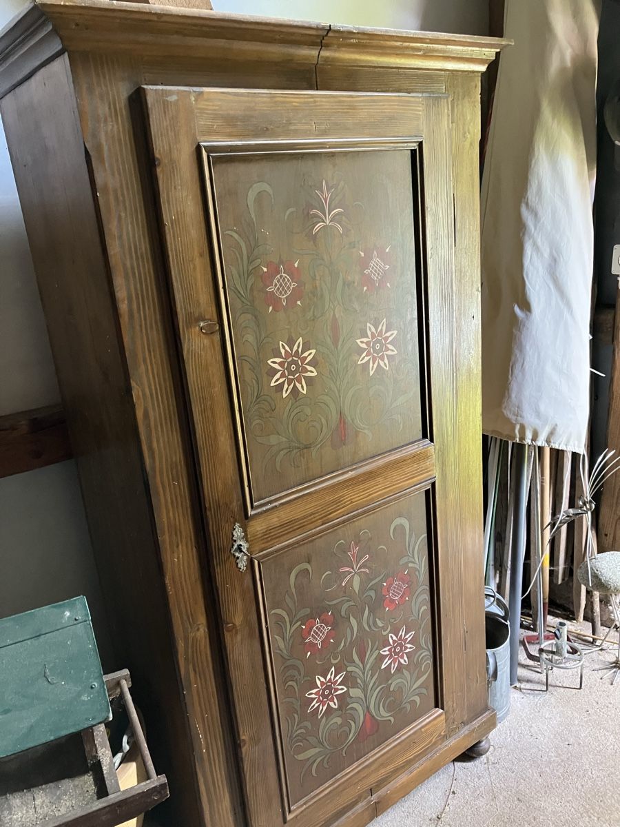 Armadi: Bauernschrank, Schrank, Kasten – Usato da Neftenbach venduto da 889095