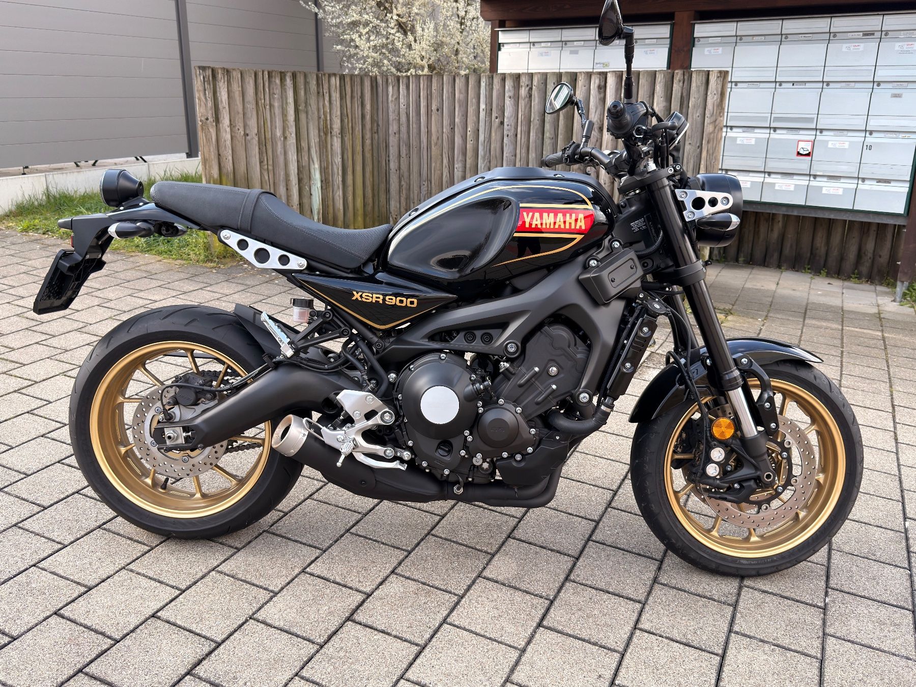 Yamaha Strasse: Yamaha XSR 900 80s Anniversary – Neu (gemäss Beschreibung) aus Kaiseraugst von nicii92 1