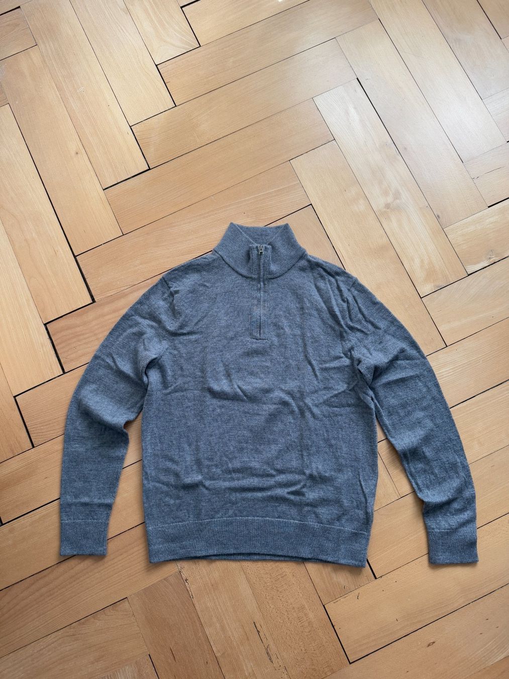 Banana Republic Pullover & Sweatshirts: BANANA REPUBLIC - Merinowolle Pullover hellgrau M – Gebraucht aus Zürich von Diazaio