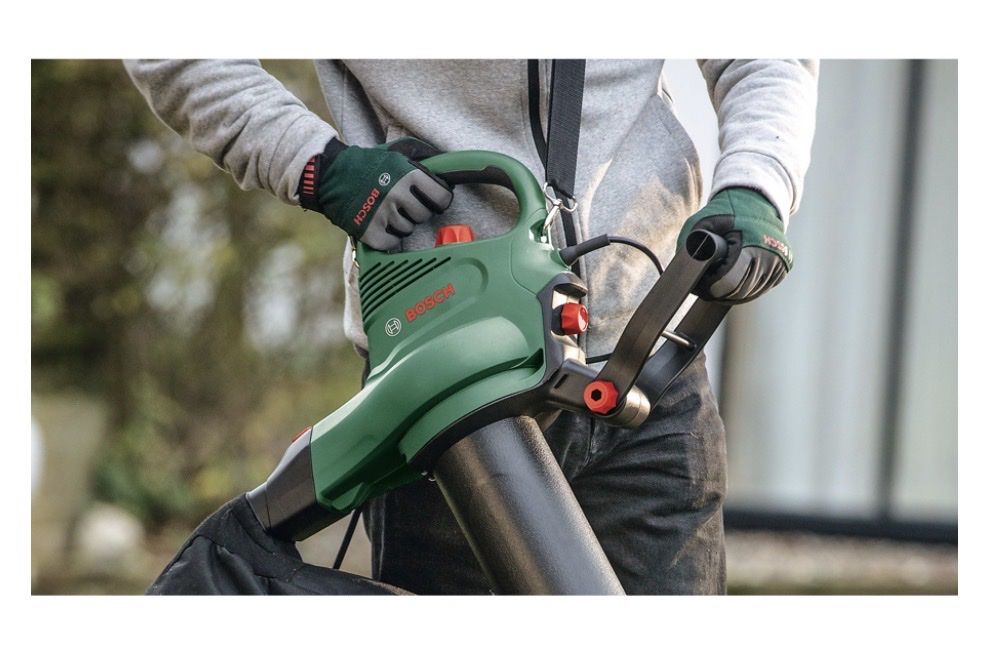 Bosch Soffiatori & Aspiratori per foglie: BOSCH Universal GardenTidy 3000 – Usato da Schongau venduto da Designart 3
