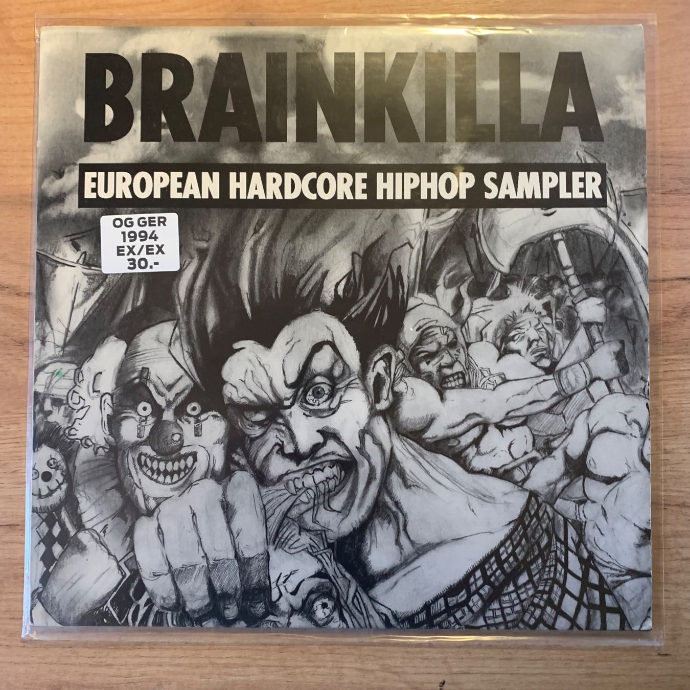 Dischi in vinile: Brainkilla - European Hardcore.../ OG GER 1994 EX/EX – Usato da Gals venduto da Diskopatshop