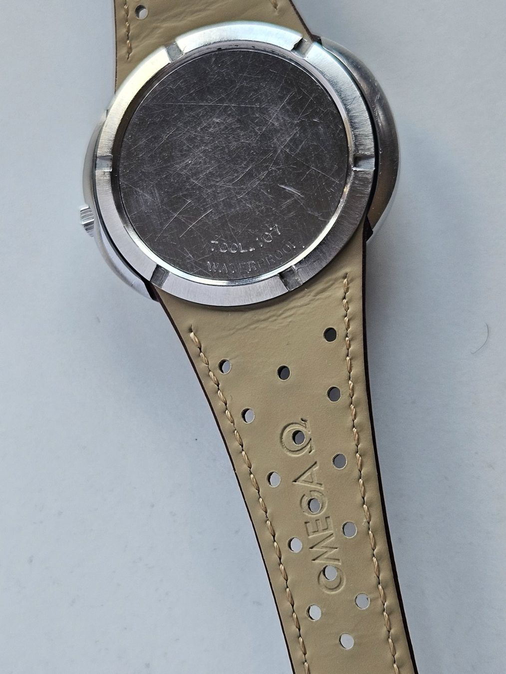 Omega Orologi: 664 Omega Dynamic Geneve Automatic Date Bull Eye – Usato da Berikon venduto da mmm21 5