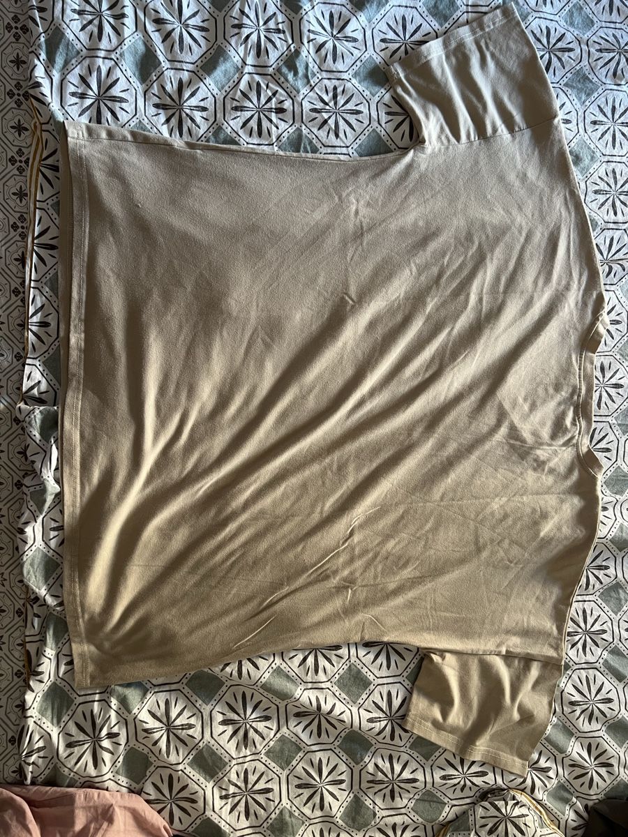 T-shirt: Lot de t-shirt ample  – Usato da Lausanne venduto da Gatorlaligattor 2