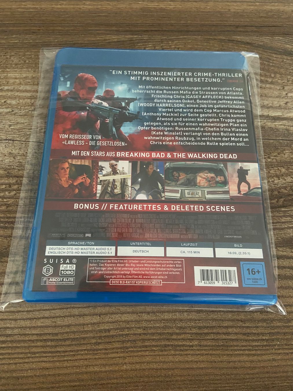 Tutti i DVDs: TRIPLE 9 Blu-ray Top Zustand! – Usato da Hasle LU venduto da P89erni01 1