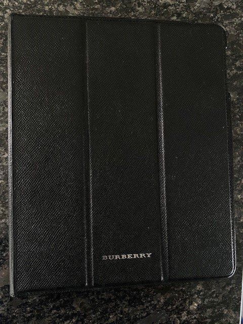 Burberry Cover & Protezioni schermo: Cover Ipad BURBERRY – Usato da Grenchen venduto da O.r.i.g.