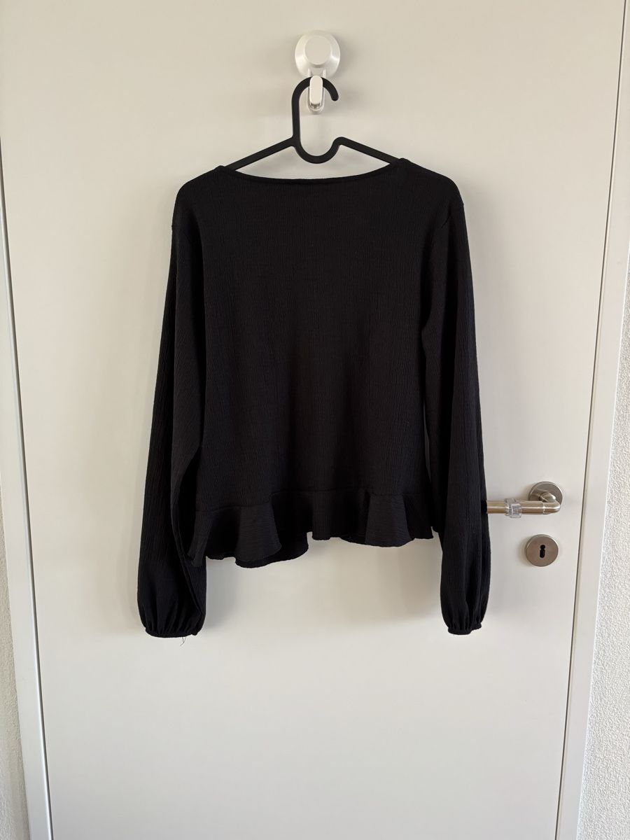 Camicette: Schwarze Bluse mit Raffung  – Usato da Glattpark(Opfikon) venduto da rue_9c5p 1