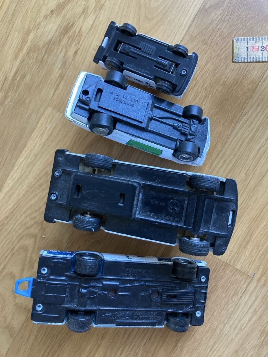 Giocattoli: Polizei Autos Sammlung – Usato da Staad SG venduto da gab_7dr9 5