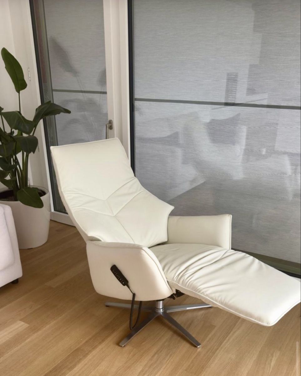 Himolla Poltrone: Elektrisch verstellbarer Relax- Sessel – Nuovo (secondo la descrizione) da Chur venduto da kar_yd72 8