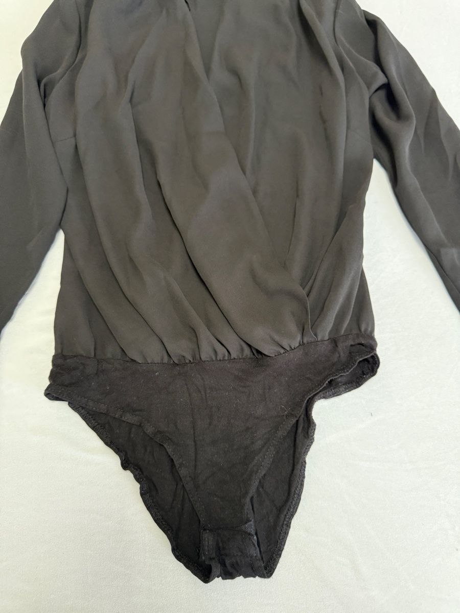New Look Blusen: New Look Bluse langarm schwarz Grösse 34  – Gebraucht aus Winterthur von fij_f65r 3