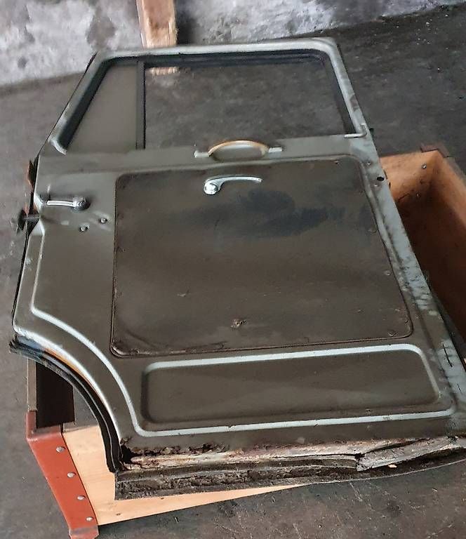 Porte: Opel Blitz Türe – Usato da Bäriswil BE venduto da aki_77w9 3